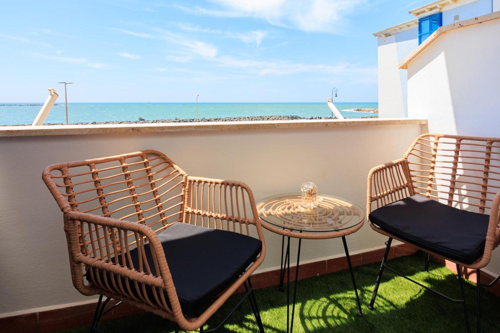 Coho Apartment Vista Mare Fiumicino Exterior foto